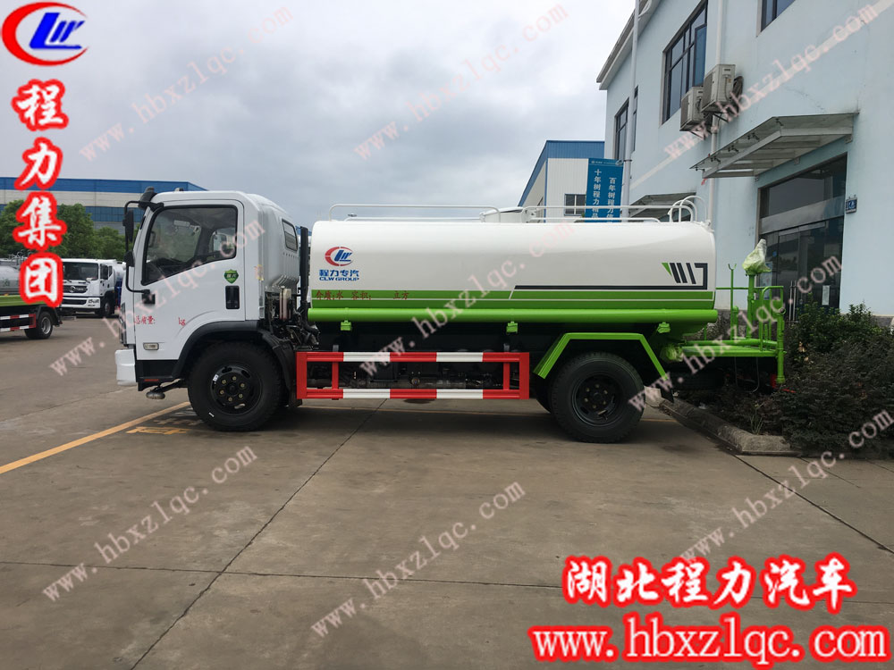 程力集團(tuán)國(guó)六東風(fēng)福瑞卡灑水車(chē)全面上市