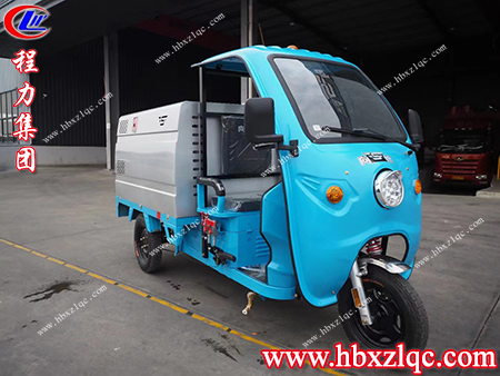 伸縮靈活，可360°旋轉(zhuǎn)，程力牌三輪高壓清洗車實現(xiàn)無死角清洗作業(yè)